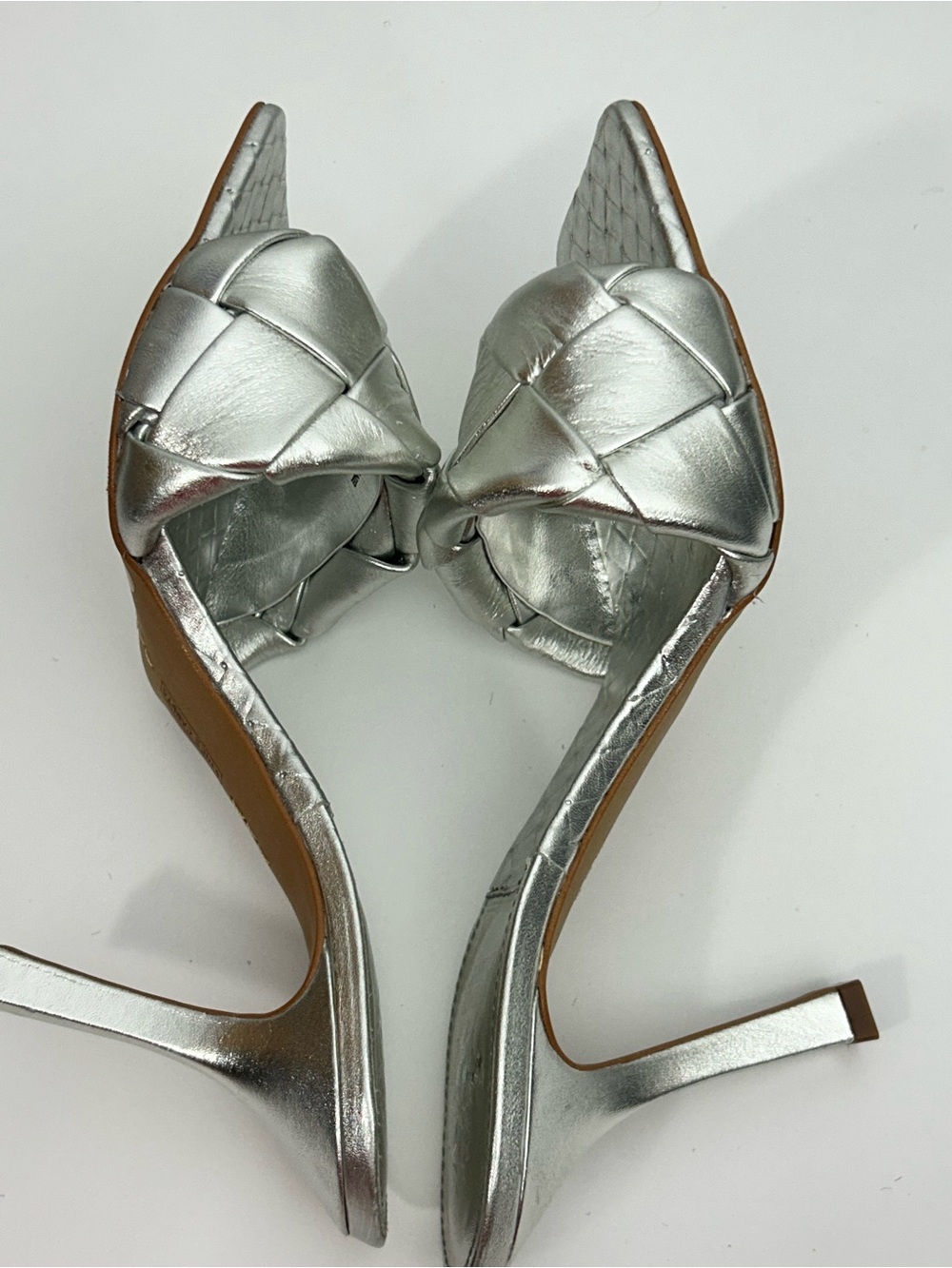 Vince Camuto Brelaune Silver Leather Braided Stiletto Slide Mules Size 9 - Picture 12 of 16
